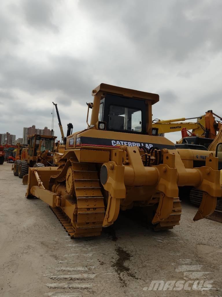 CAT D 8 R Pásové dozéry