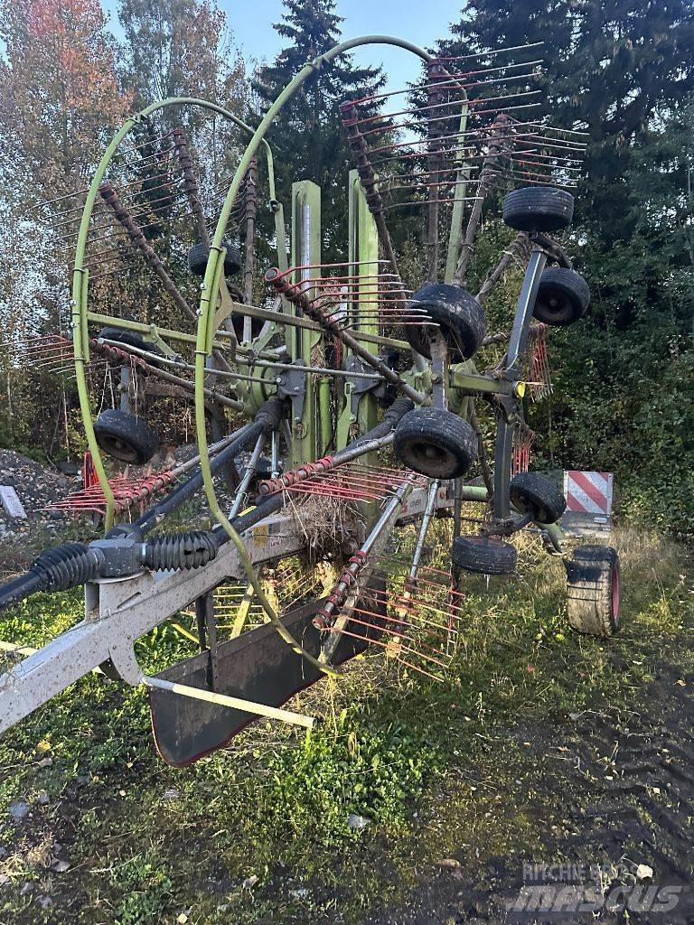 CLAAS Liner 2800 Obracače a zhrabovače sena