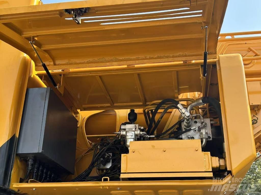 XCMG XCT 80 Univerzálne terénne žeriavy