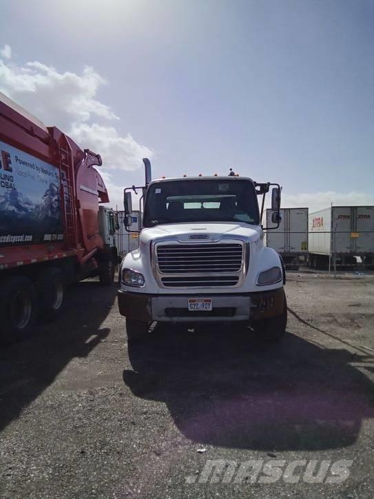 Freightliner M2 Lanový nosič kontajnerov