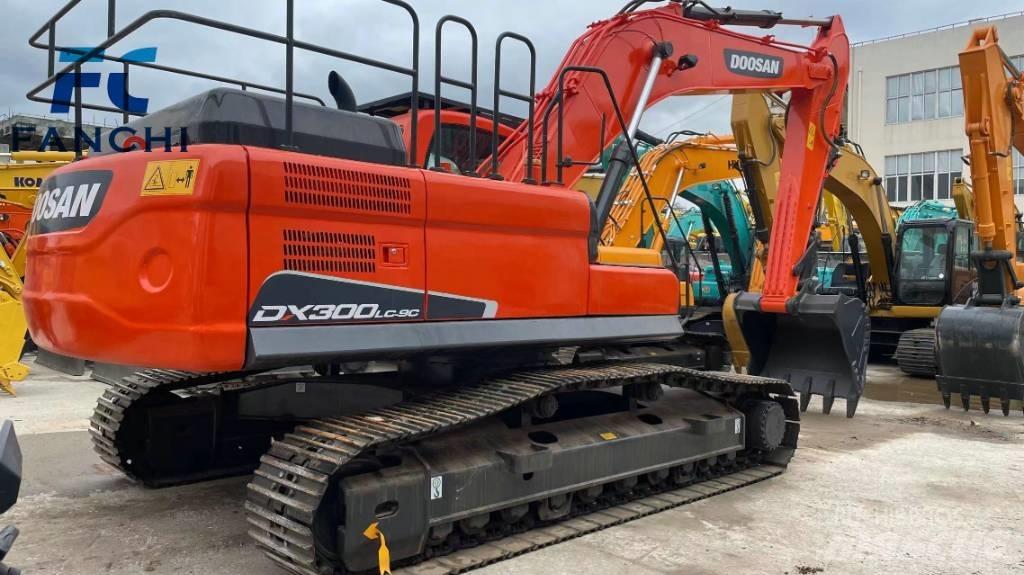 Doosan DX 300 LC Pásové rýpadlá