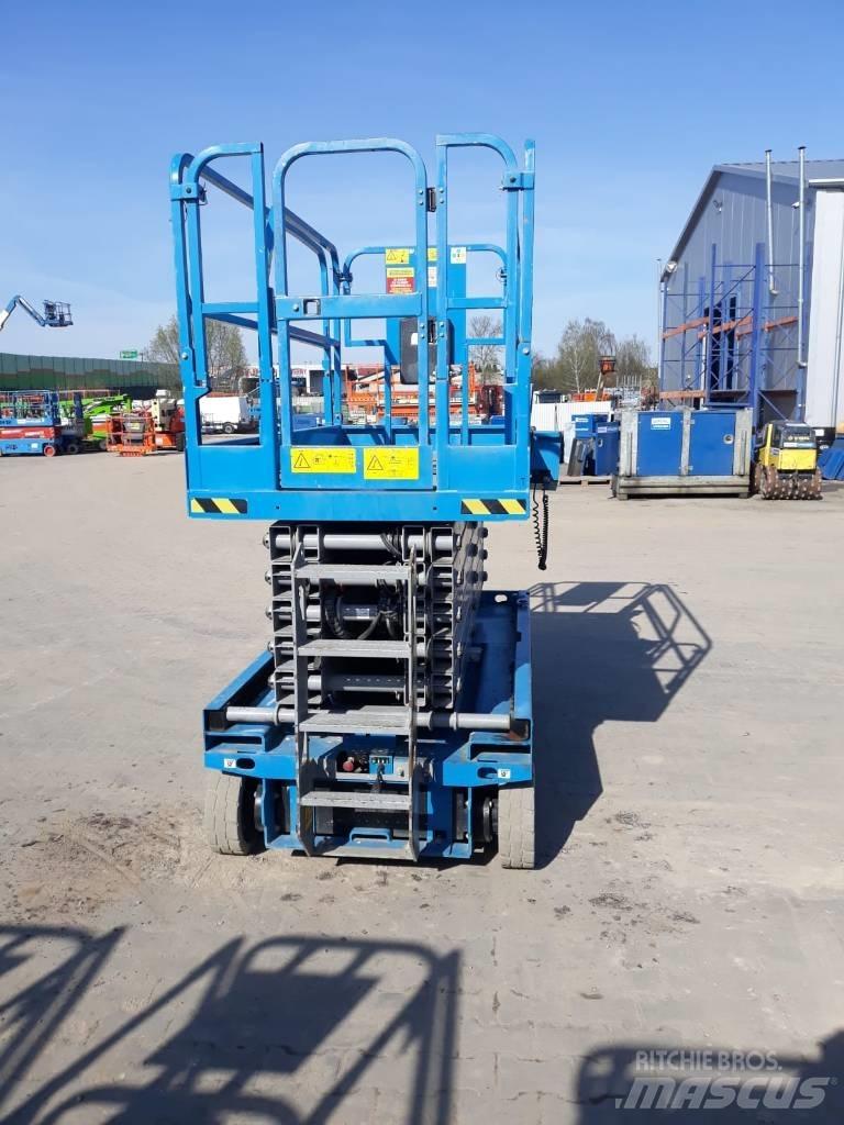 Genie GS 4047 Nožnicové zdvíhacie plošiny