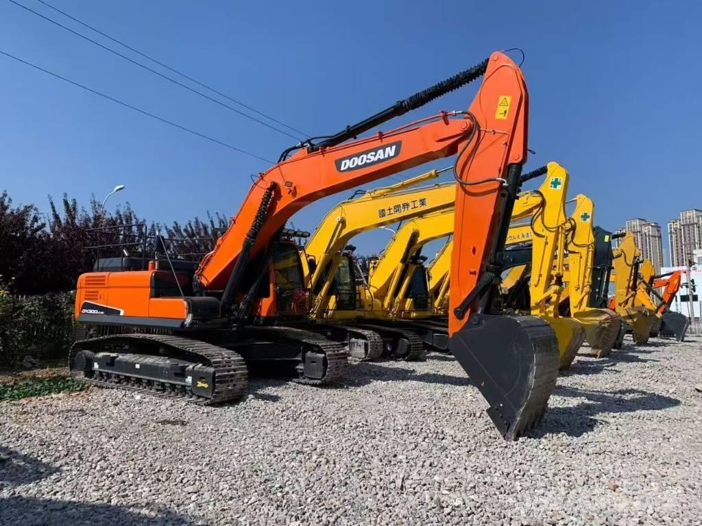 Doosan 300-7 Pásové rýpadlá