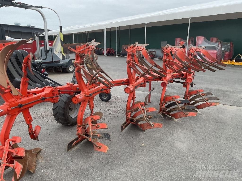 Kuhn Varimaster 122 Dvojstranné pluhy