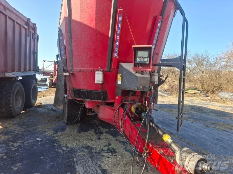 JF FEEDER VM 38 Kŕmidlá, kŕmne žľaby