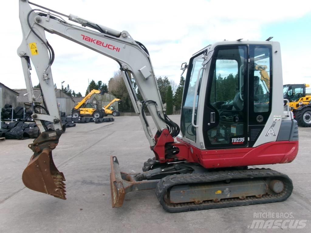Takeuchi TB 235 Mini rýpadlá < 7t
