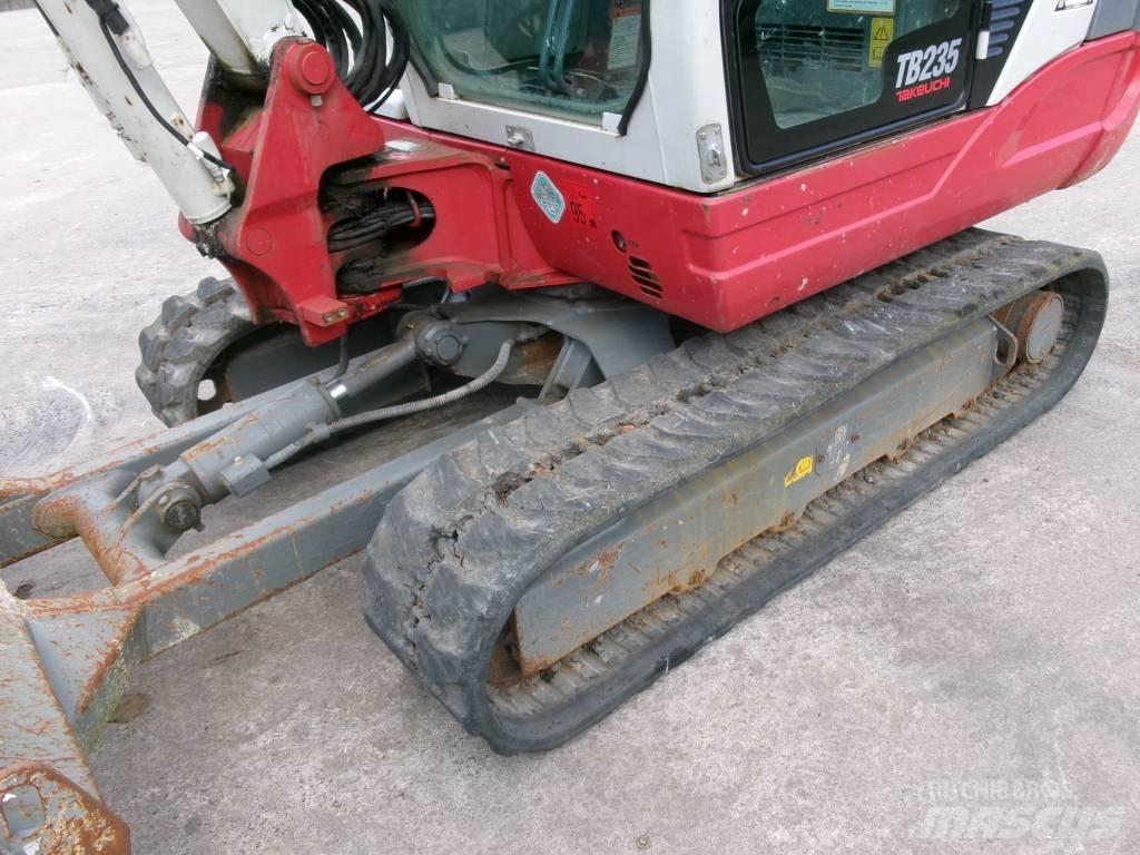 Takeuchi TB 235 Mini rýpadlá < 7t