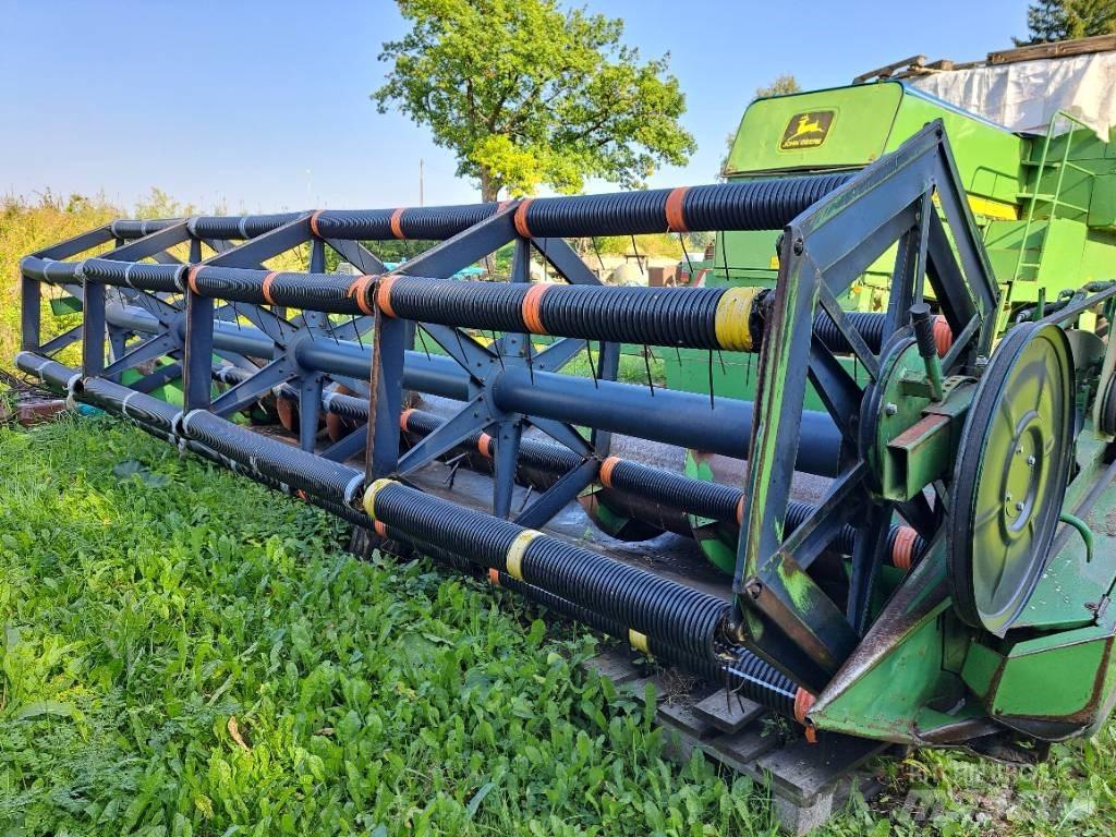 John Deere 1174 Kombinované zberacie stroje