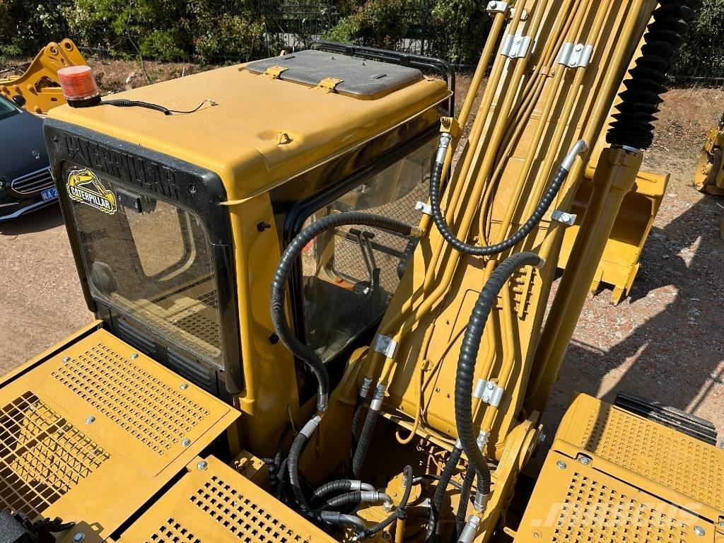 CAT 320 B L Pásové rýpadlá