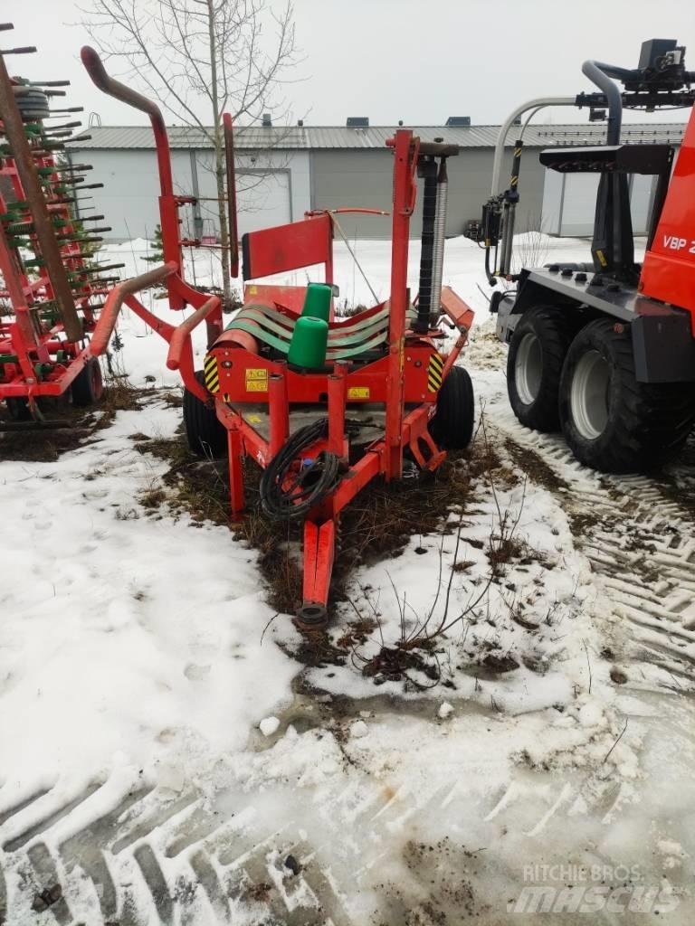 Kverneland 7517 Ovíjačky