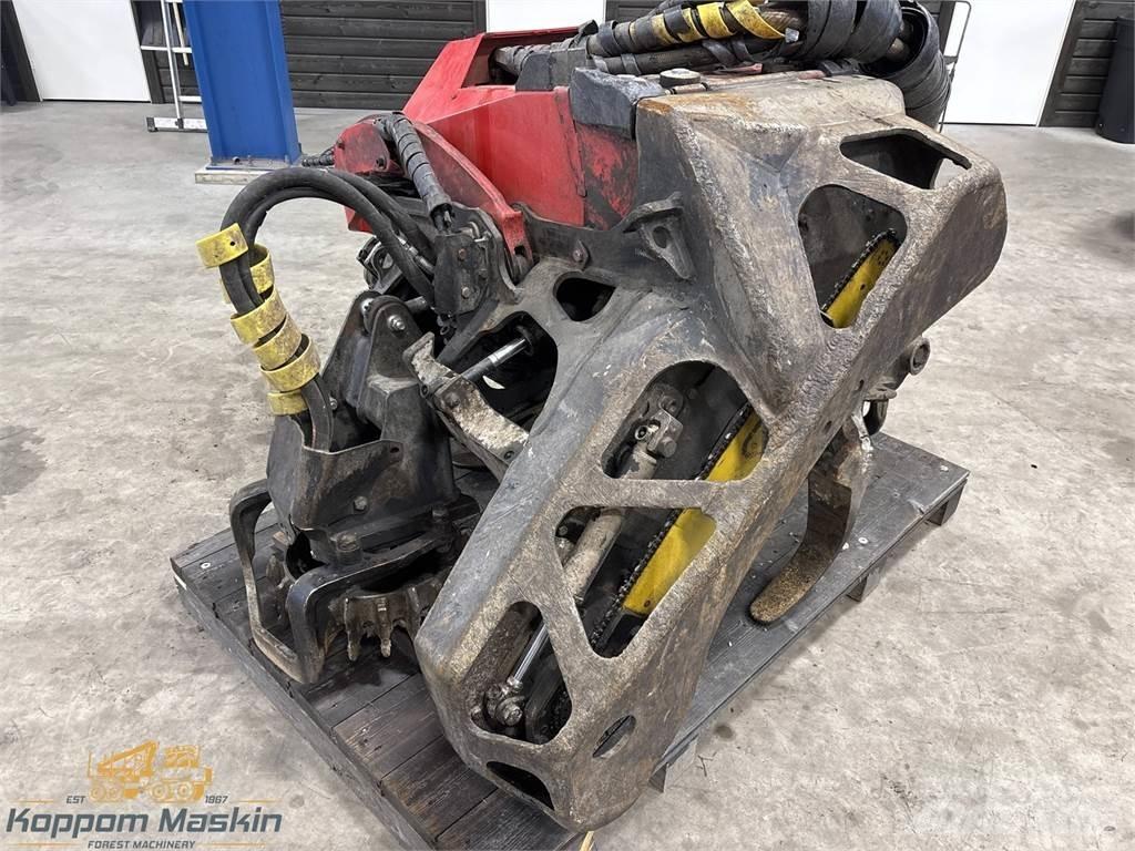 Komatsu C144 Žatevné hlavy