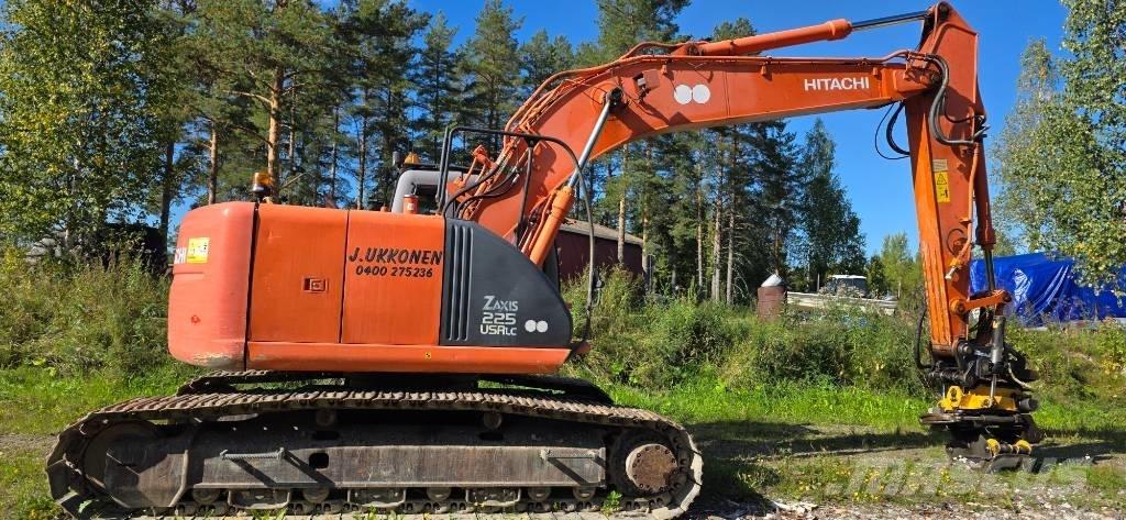 Hitachi ZX 225 USR Pásové rýpadlá