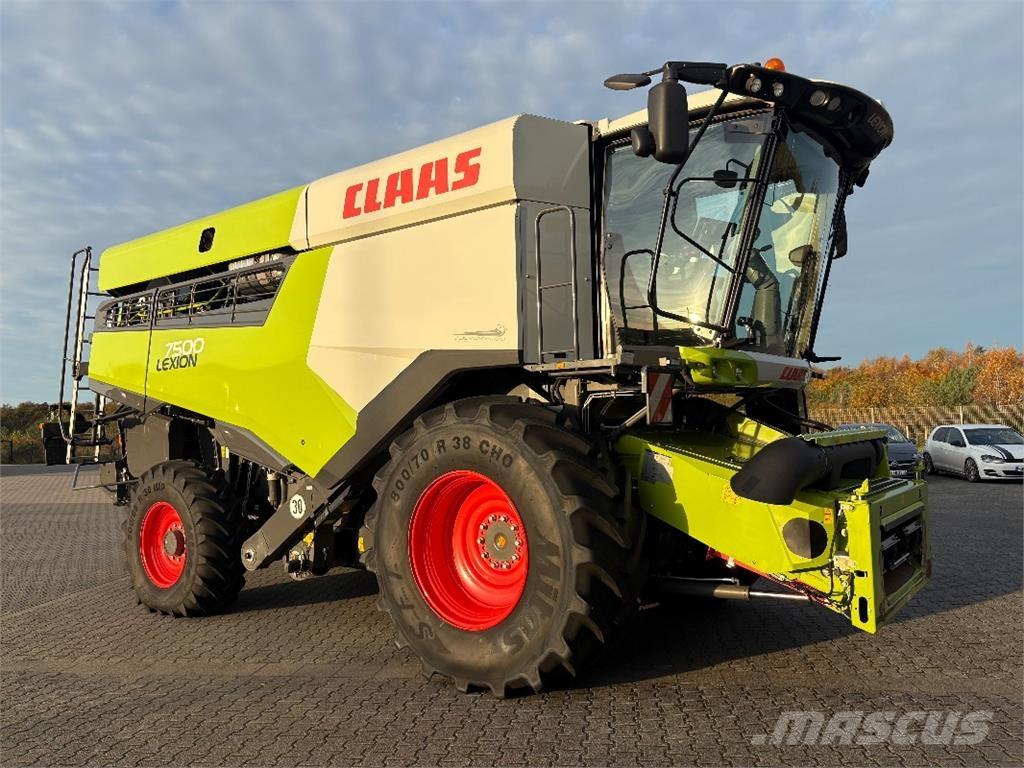 CLAAS LEXION 7500 Kombinované zberacie stroje