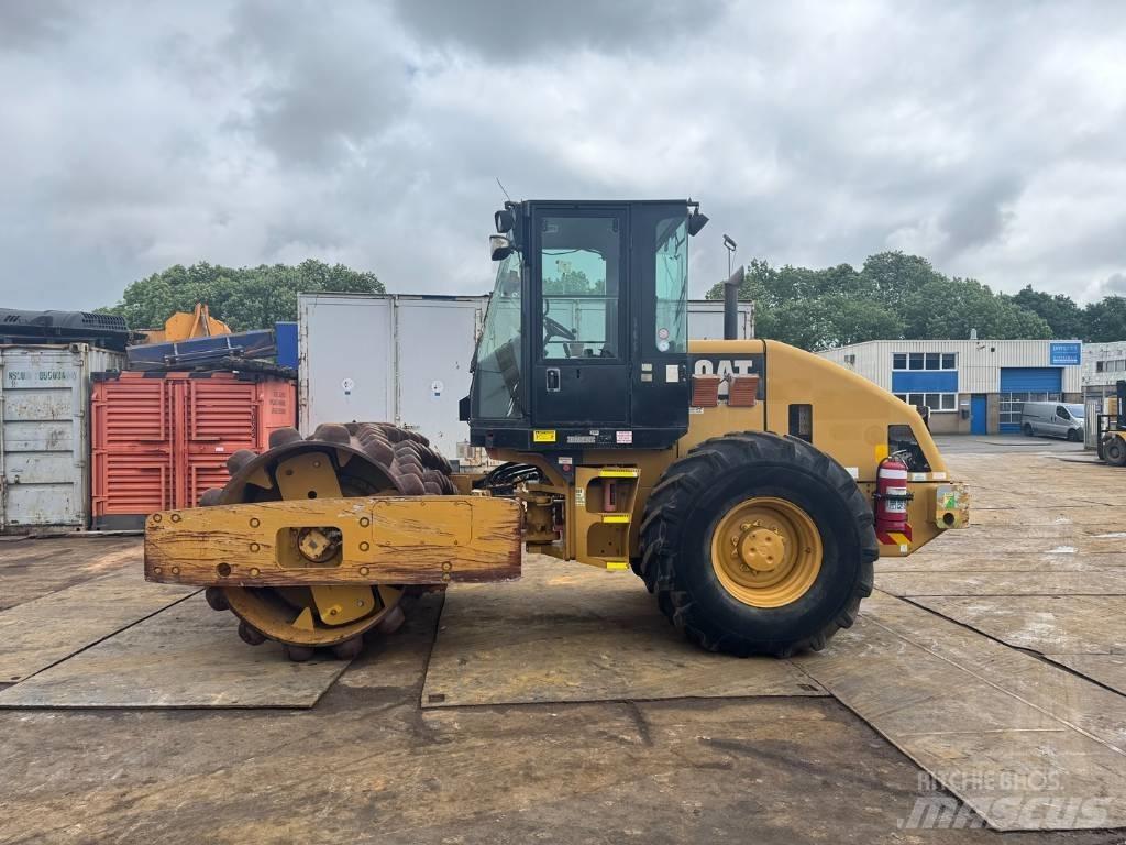 CAT CP 533 E Ťahačové valce