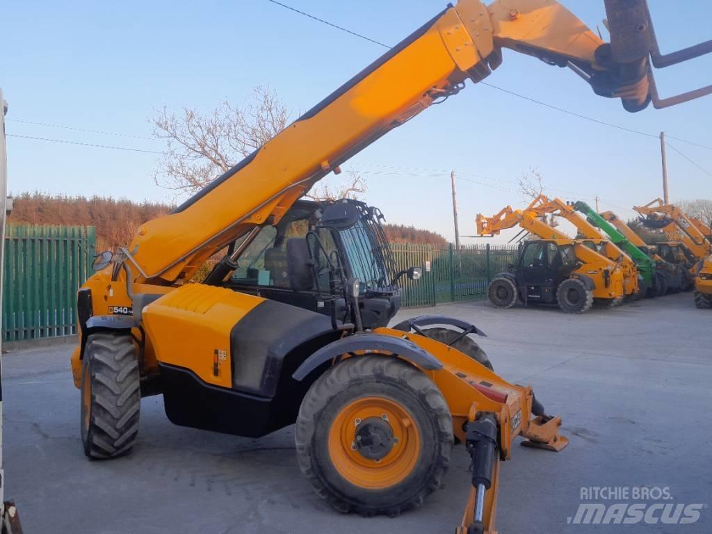JCB 540-140 Teleskopické manipulátory