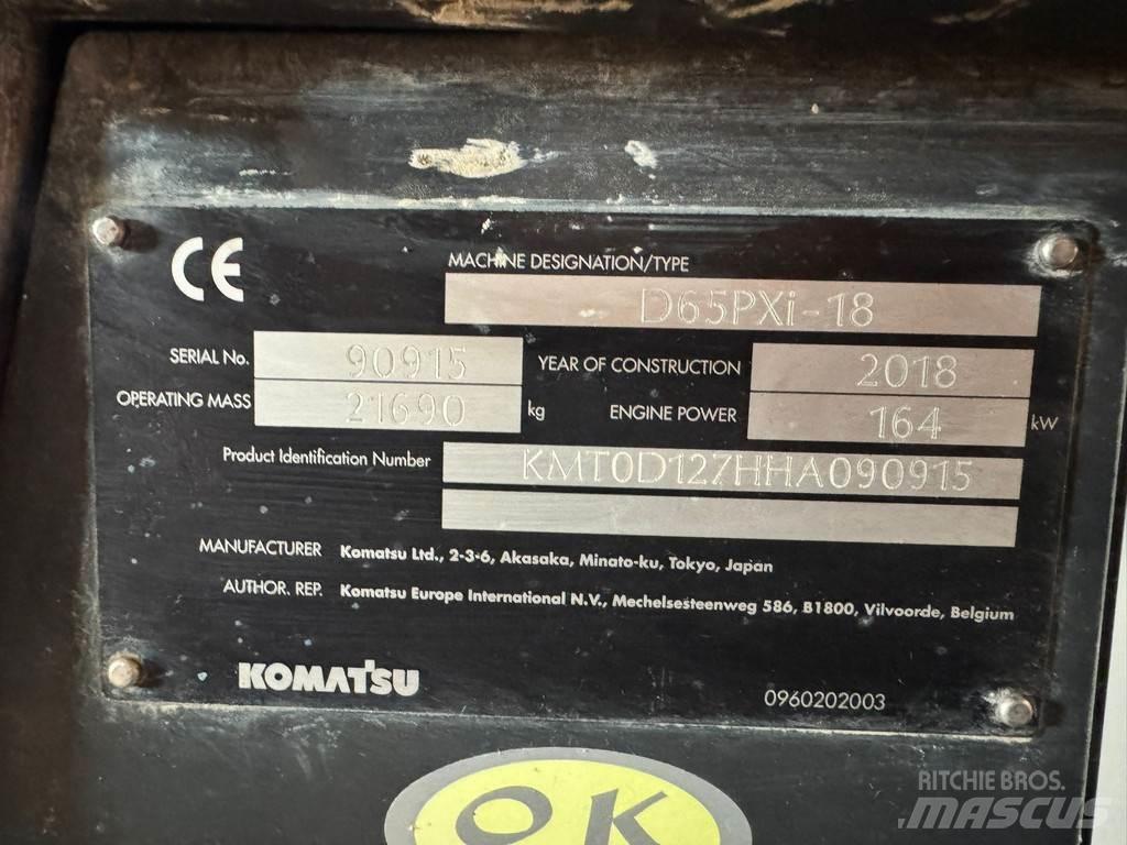 Komatsu D65PXi-18 Pásové dozéry