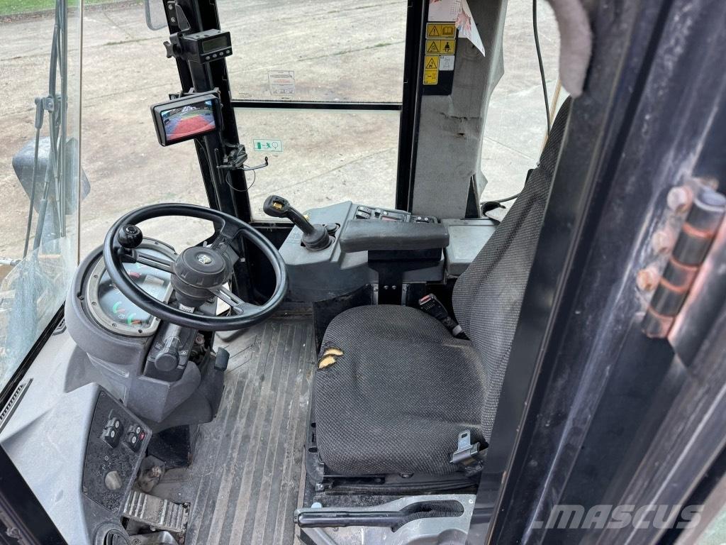 CAT 938 H Kolesové nakladače