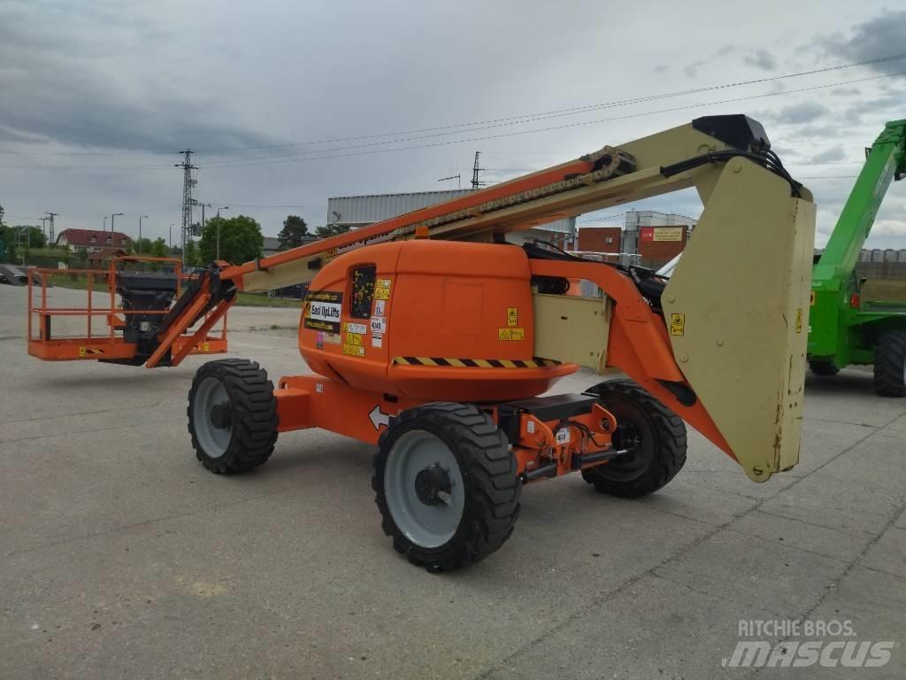 JLG 600 AJ Kĺbové plošiny