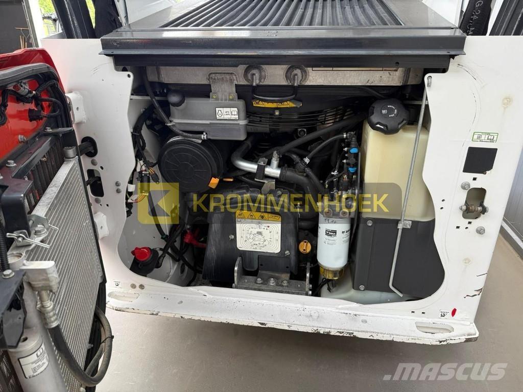 Bobcat T 76 Šmykom riadené nakladače