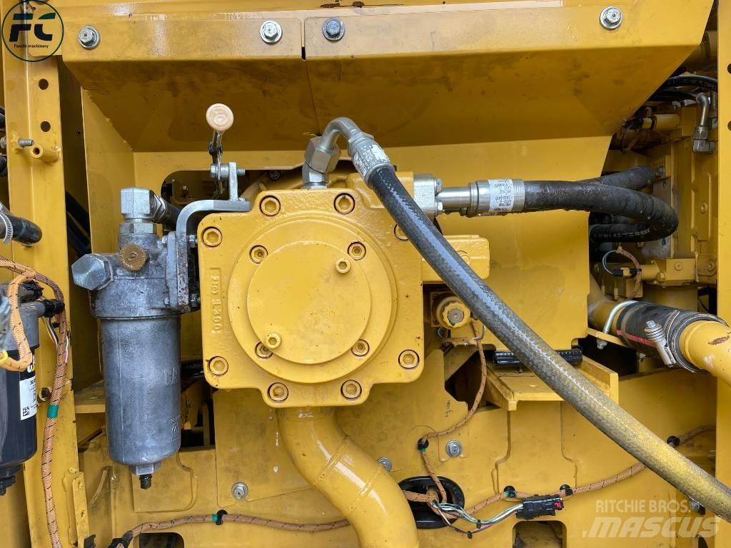 CAT 320 Pásové rýpadlá