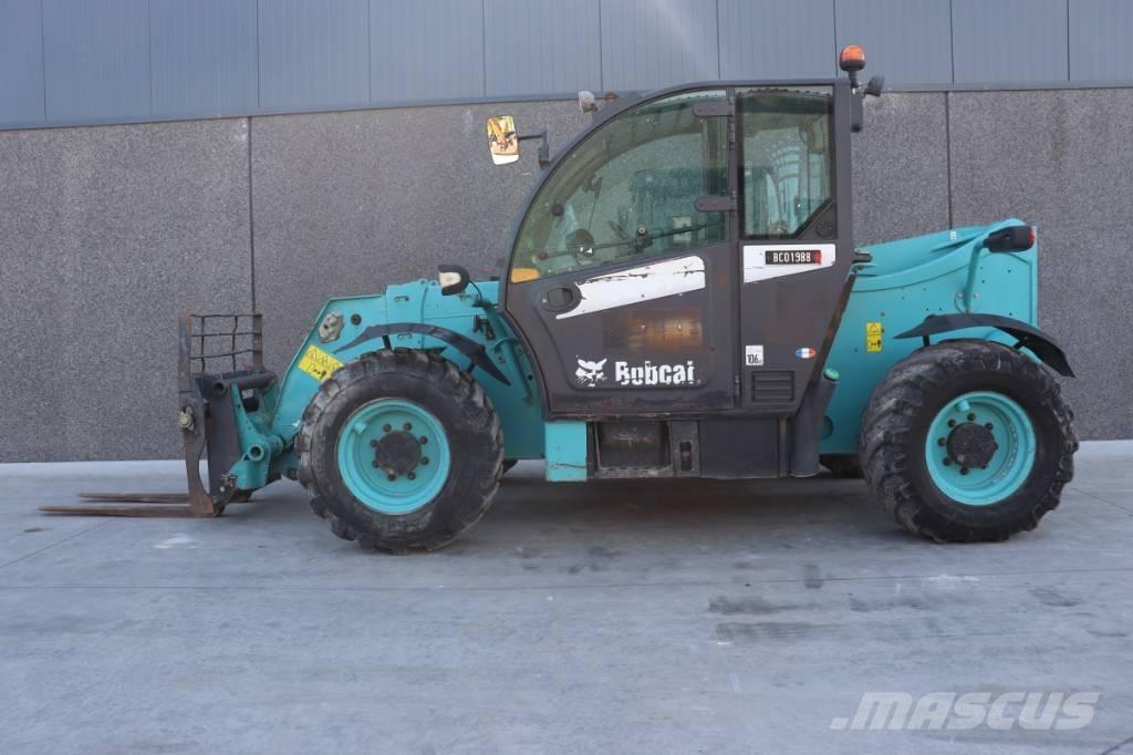 Bobcat TL 470 Teleskopické manipulátory