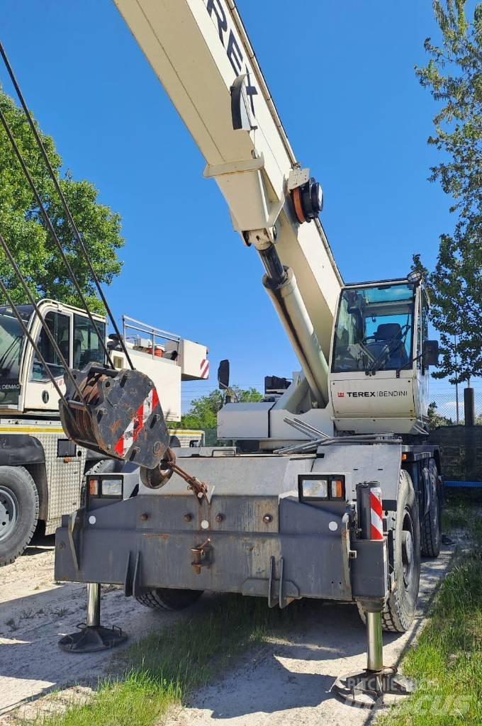 Terex A 350 Žeriavy pre ťažký terén