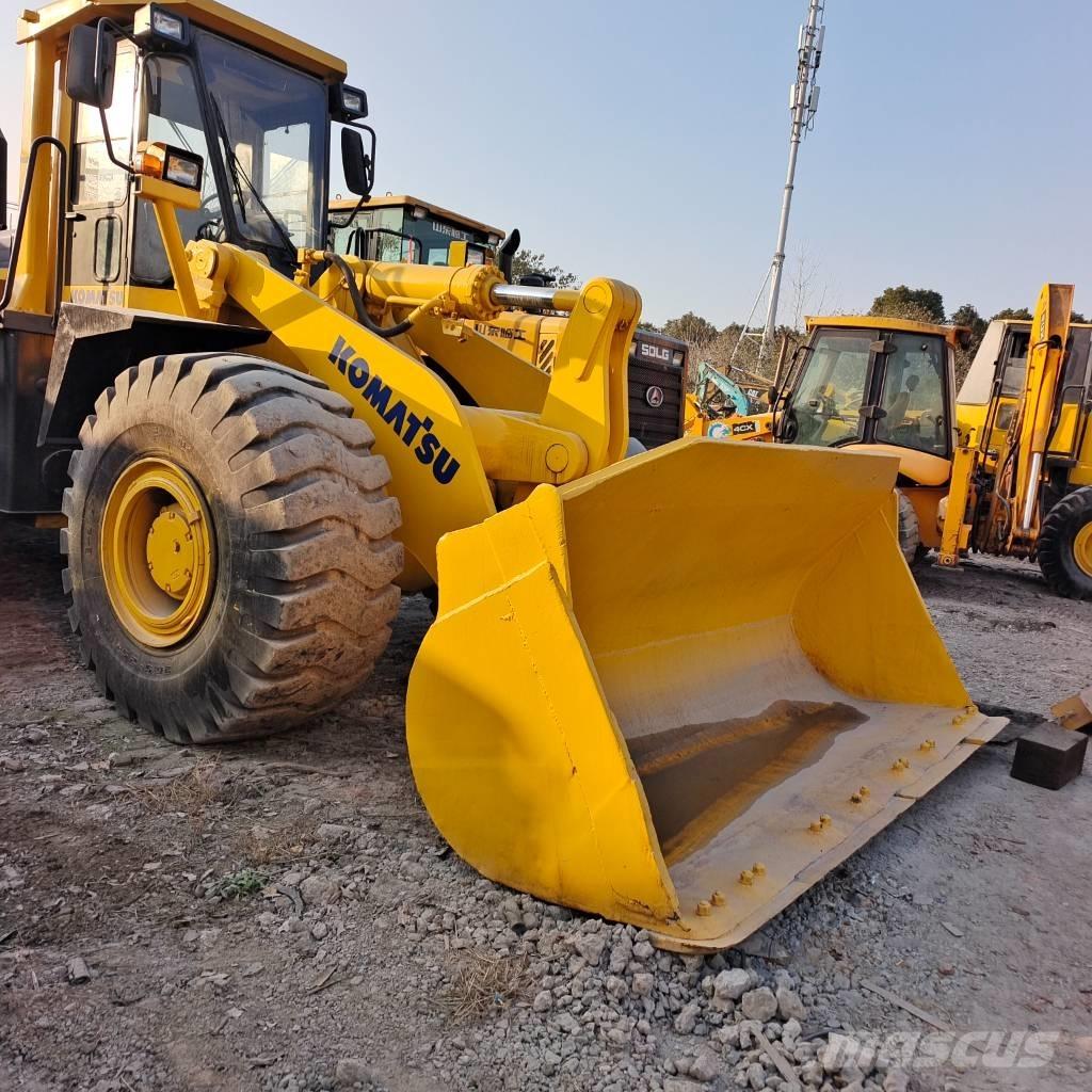 Komatsu WA470 Kolesové nakladače