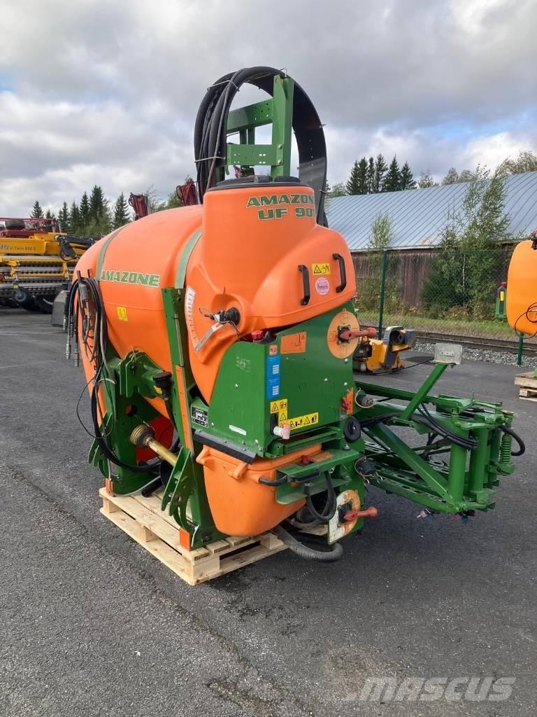 Amazone UF 901 Nesené postrekovače