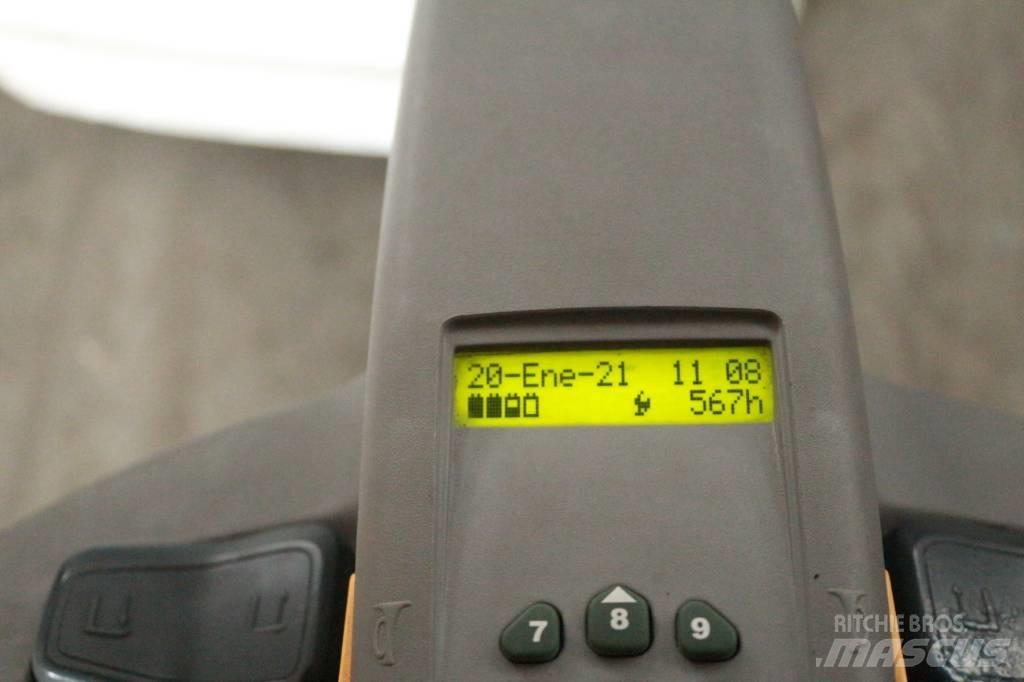 Nissan PS125 Ručne vedené vysokozdvižné vozíky