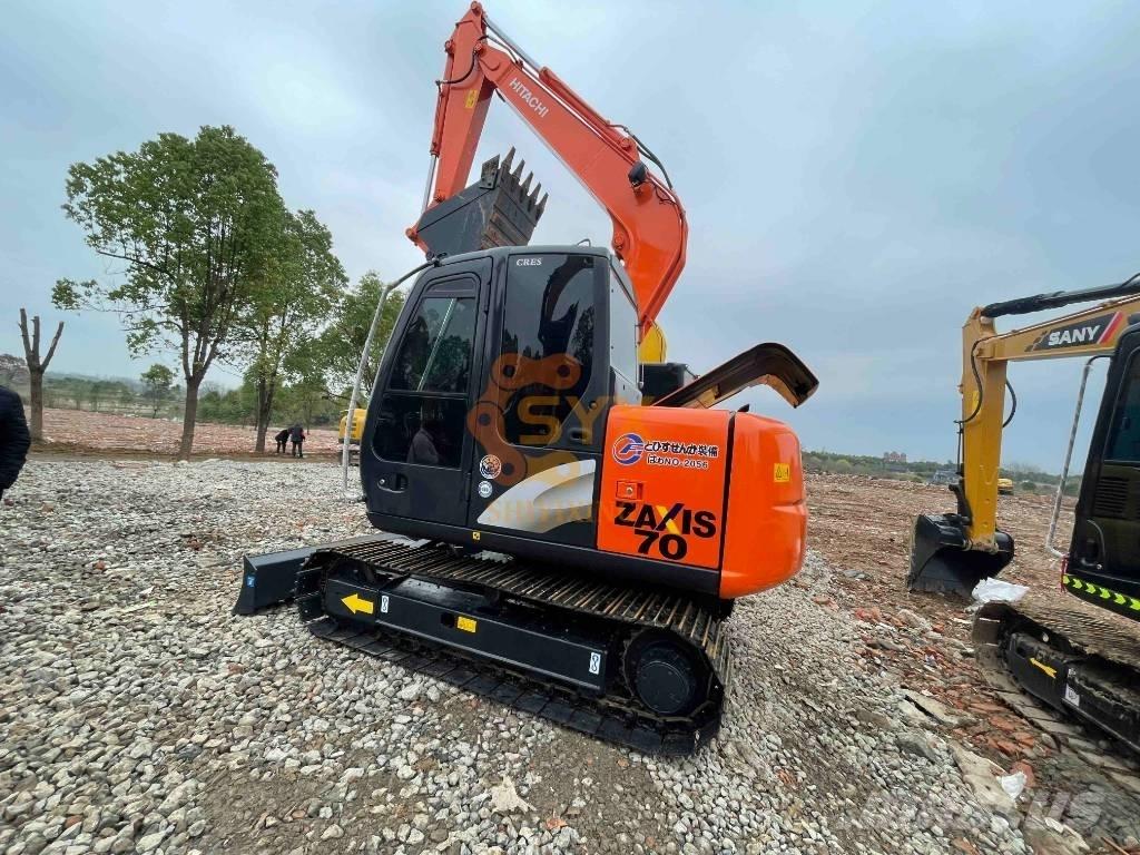 Hitachi ZX 70 Midi rýpadlá 7 t - 12 t