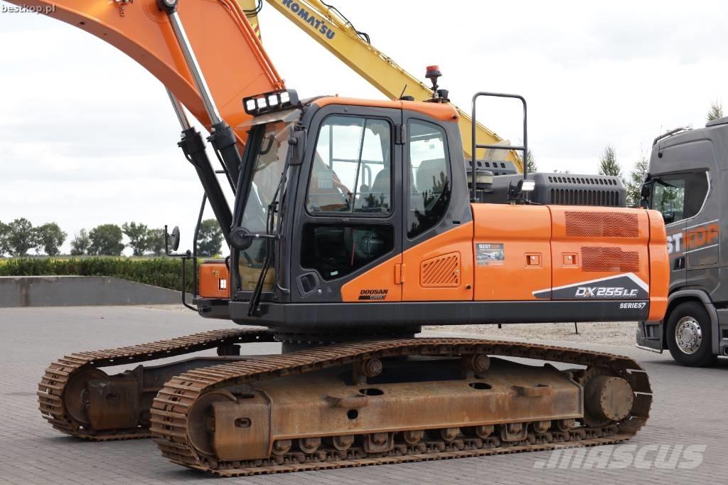 Doosan DX255LC-7 Pásové rýpadlá