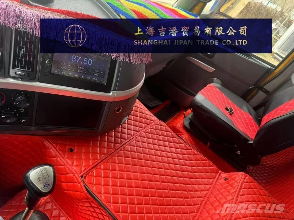 Sany STC 800 T5 Univerzálne terénne žeriavy