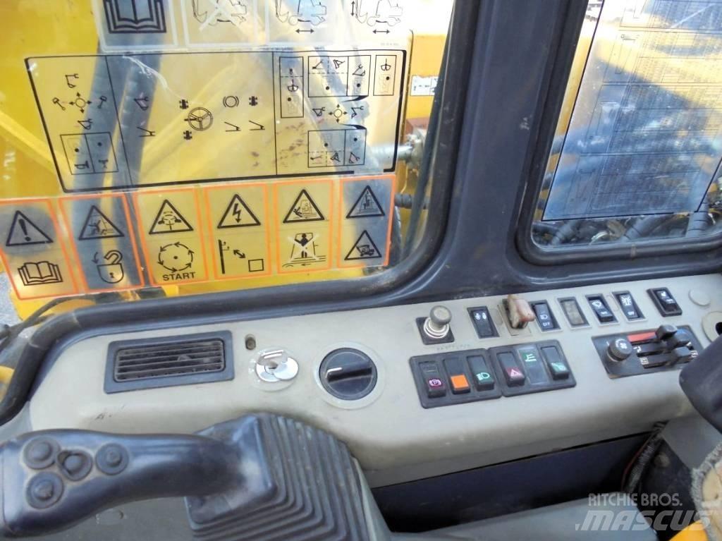 Komatsu PW 130ES-6K Kolesové rýpadlá
