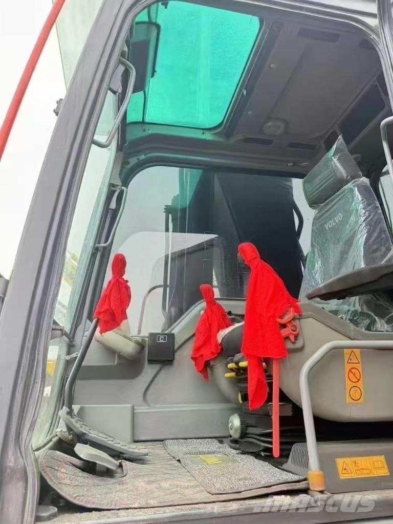 Volvo 290 Pásové rýpadlá