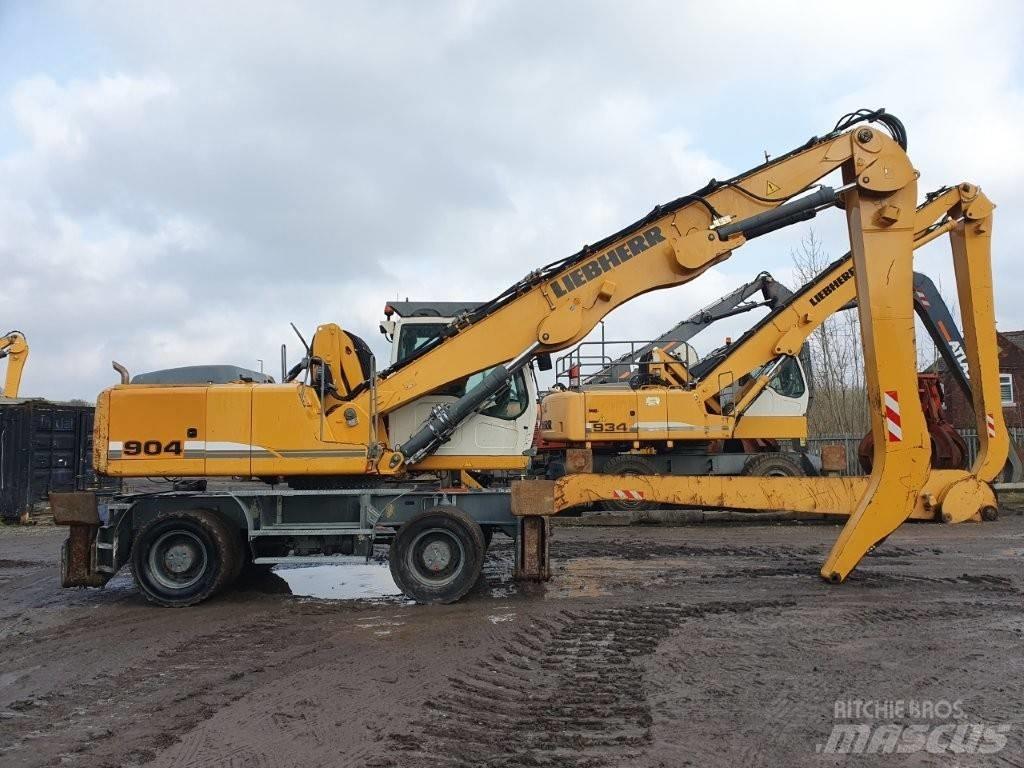 Liebherr A 904 C Stroje pre manipuláciu s odpadom