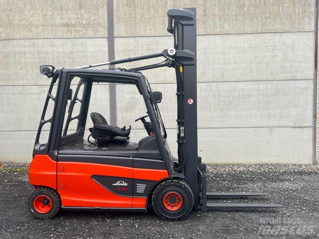 Linde E30L-01 Akumulátorové vozíky