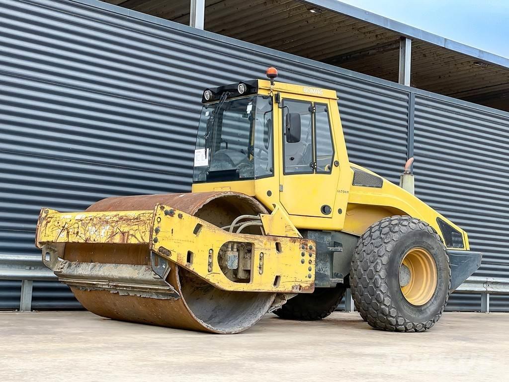 Bomag BW 213 DH-4 Ťahačové valce