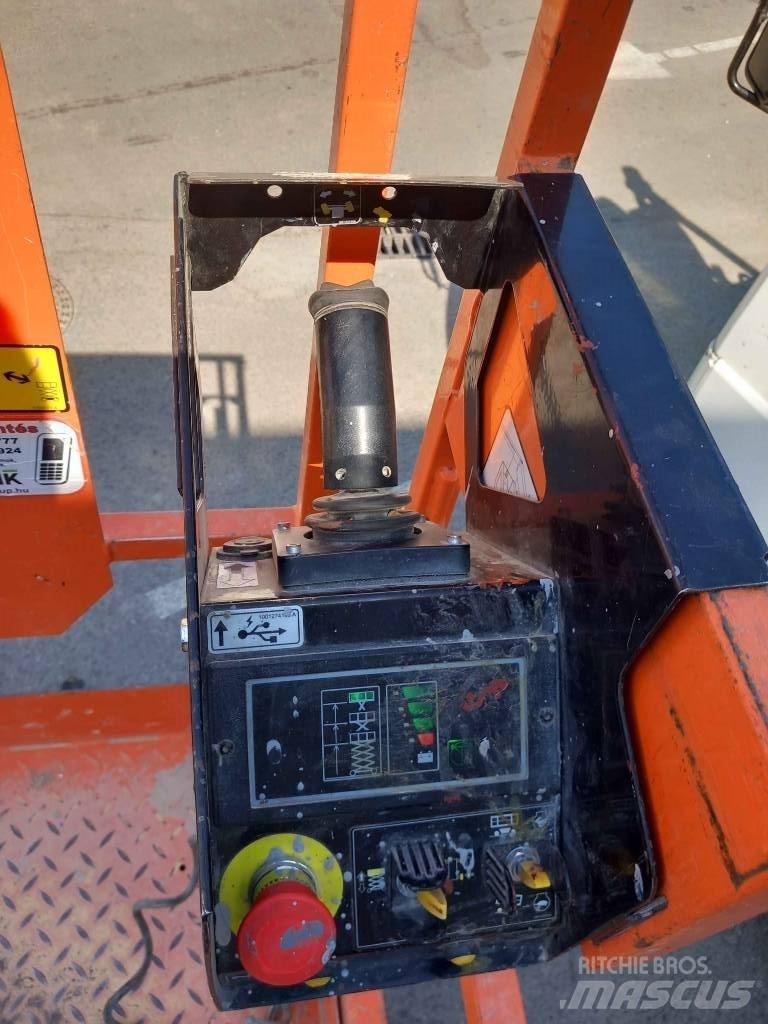 JLG 4045R Nožnicové zdvíhacie plošiny