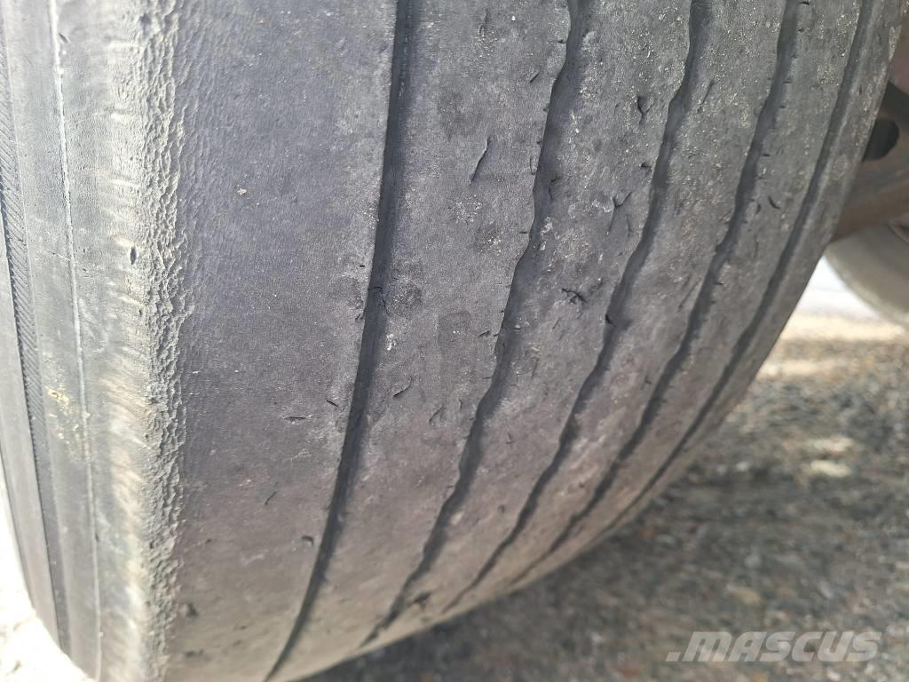 Krone Gardin trailer Plachtové návesy