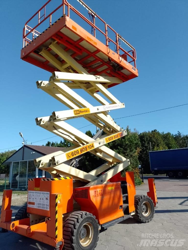 JLG 4394 RT Nožnicové zdvíhacie plošiny