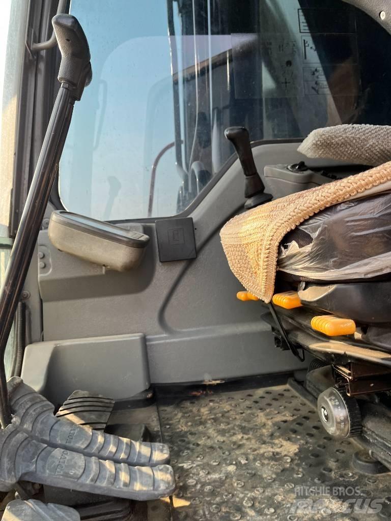 Volvo 290 Pásové rýpadlá