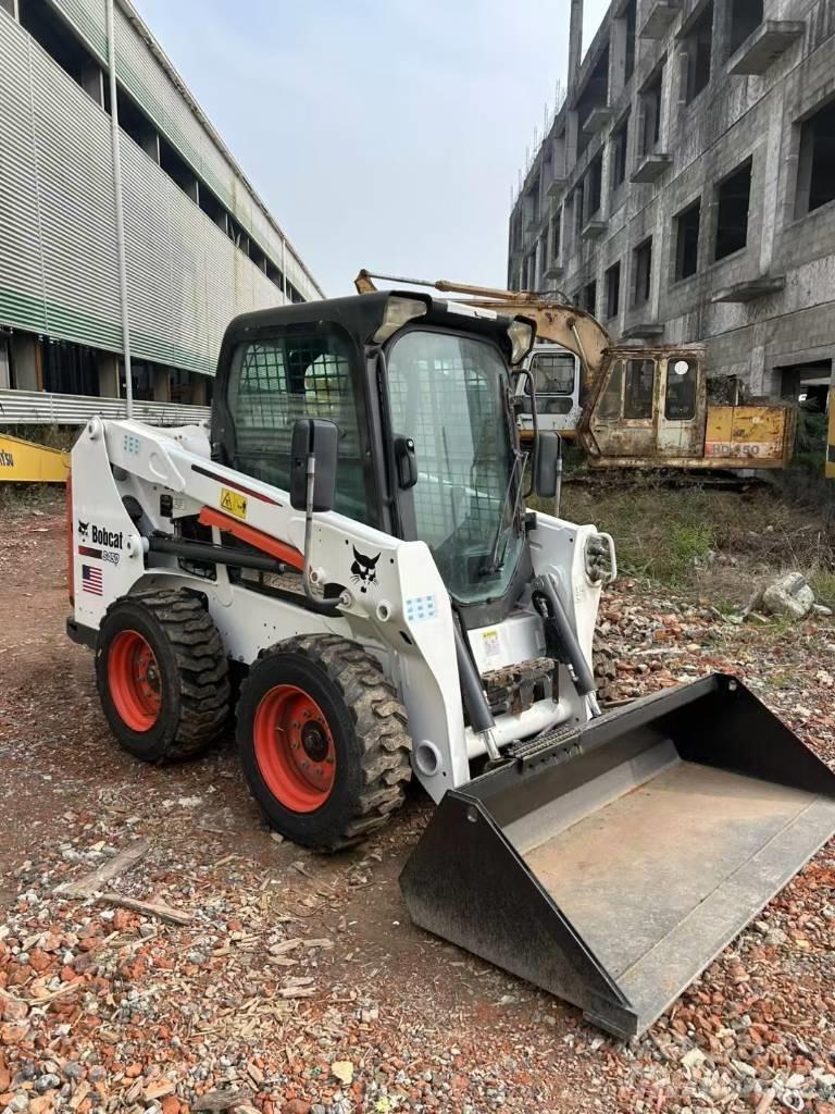 Bobcat S450 Šmykom riadené nakladače