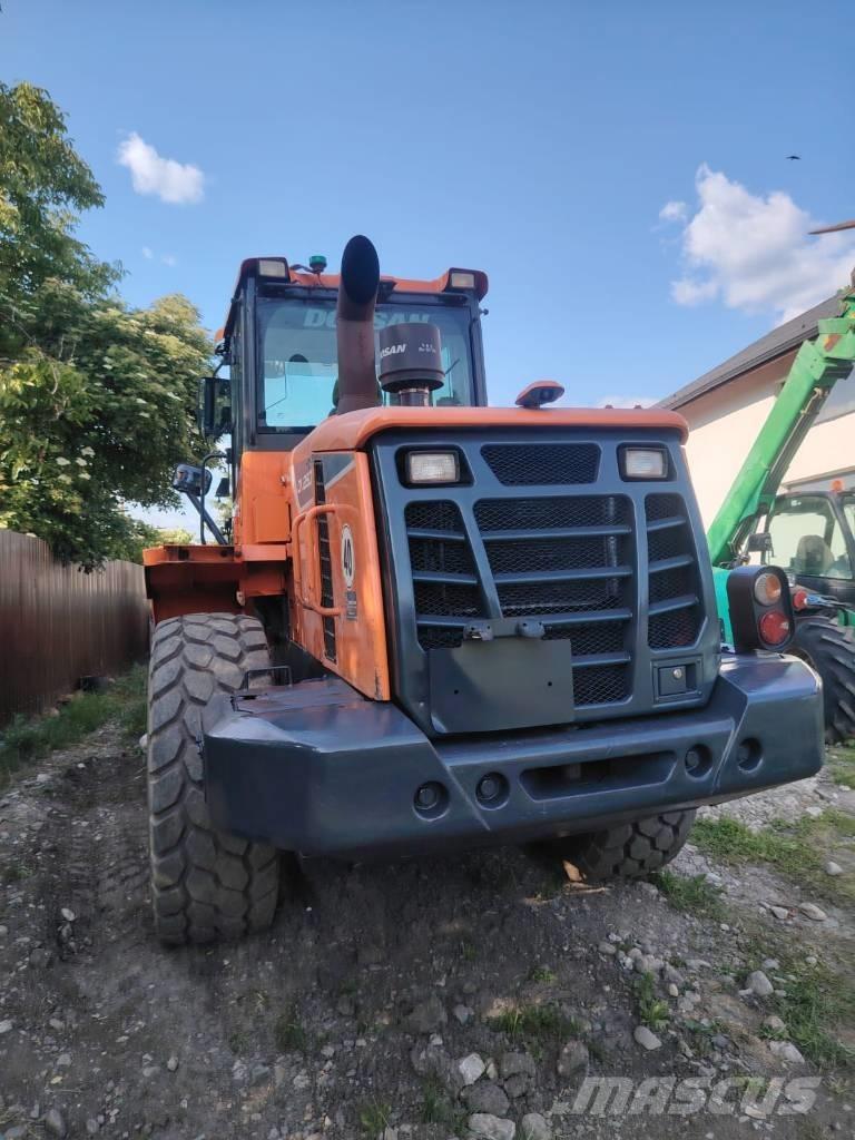 Doosan DL 250 Kolesové nakladače