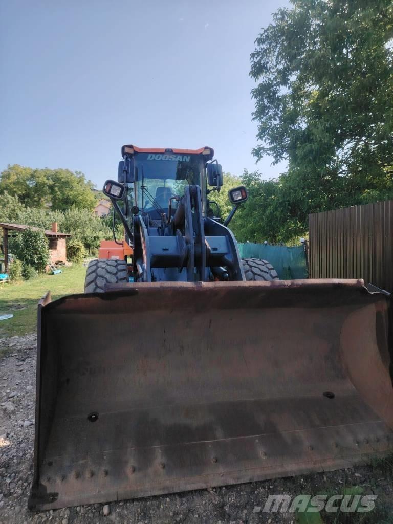 Doosan DL 250 Kolesové nakladače