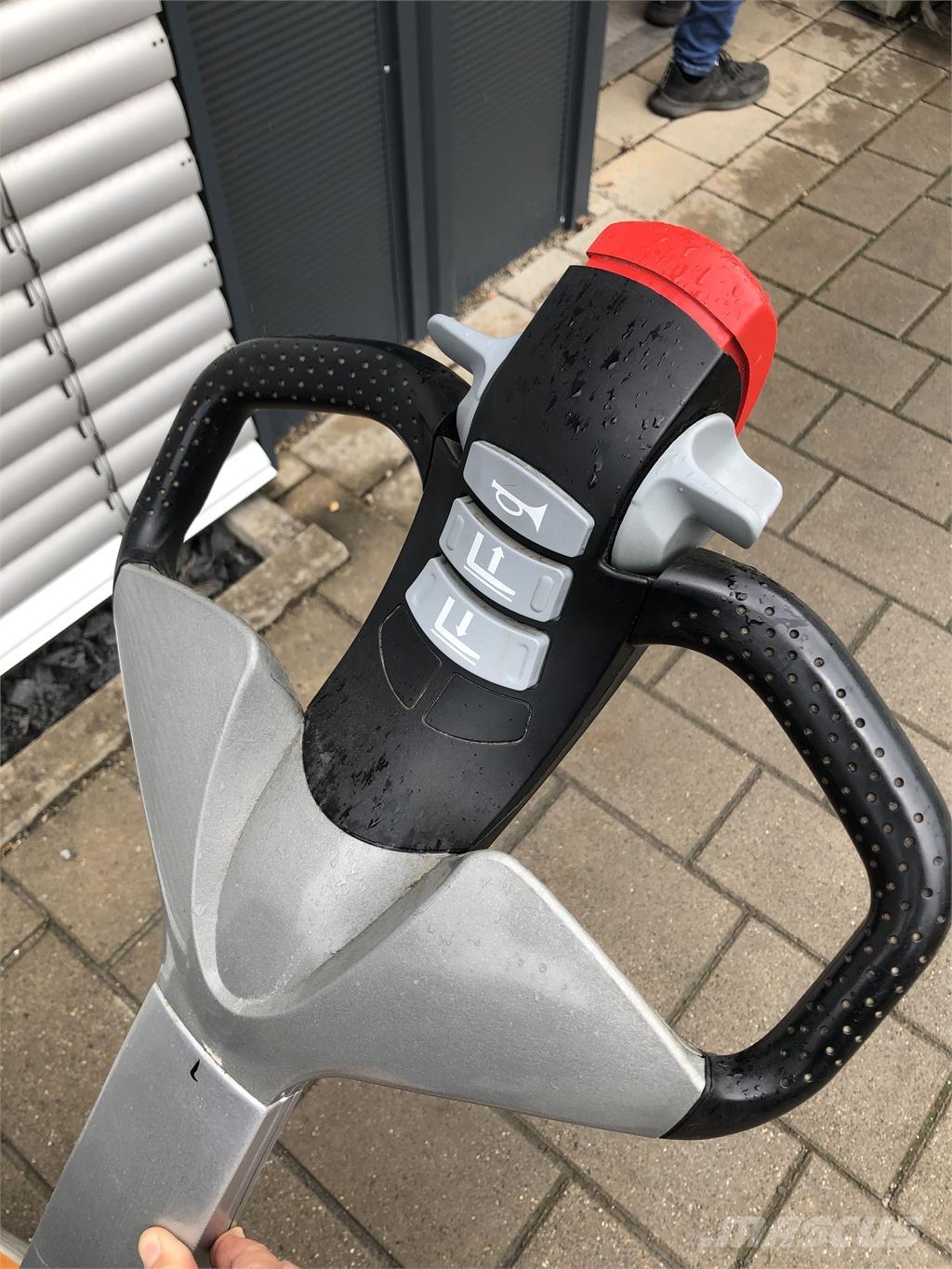 Still EXU16 Ručne vedené vysokozdvižné vozíky