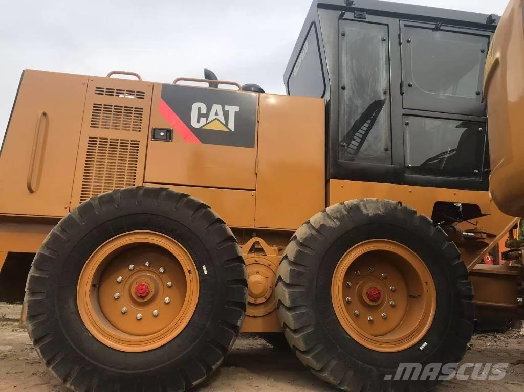 CAT 140k Grejdery