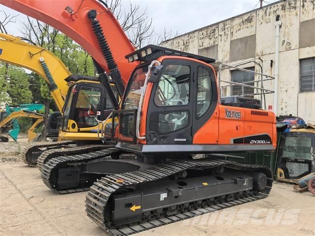 Doosan DX 300 LC Pásové rýpadlá