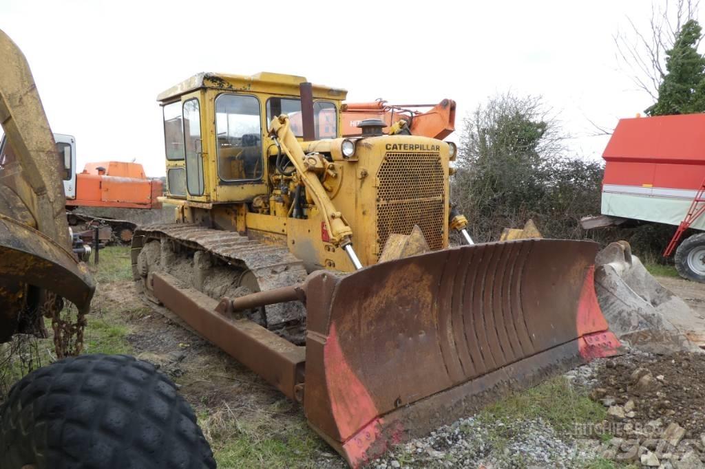 CAT D 8 H Pásové dozéry