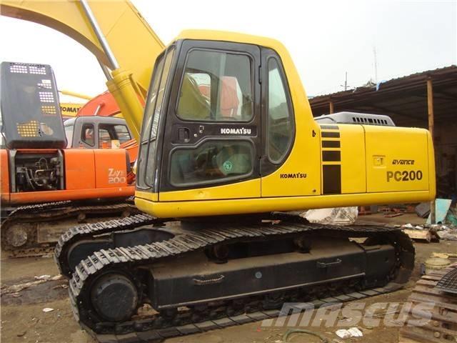 Komatsu PC 200 Pásové rýpadlá