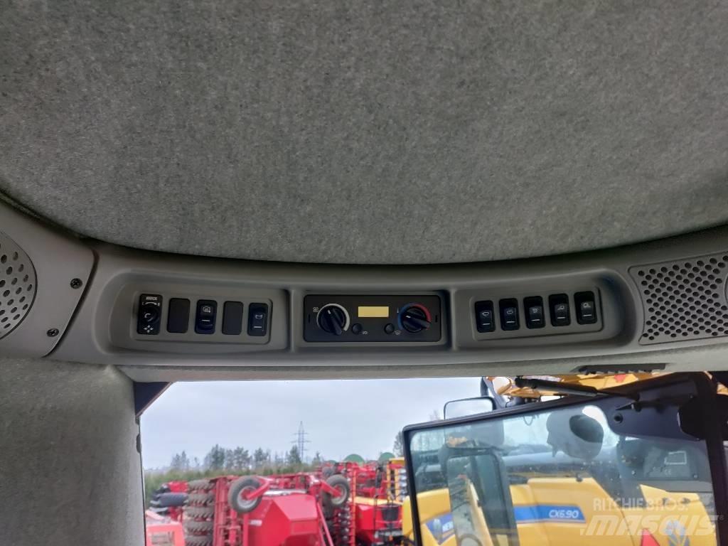 New Holland CX 8090 Kombinované zberacie stroje
